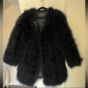 Daphne Ostrich Stroller made with REAL Ostrich feathers